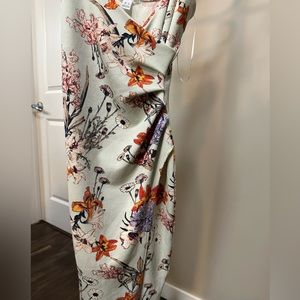 Floral strap dress from Streetwear society. Size is Large
